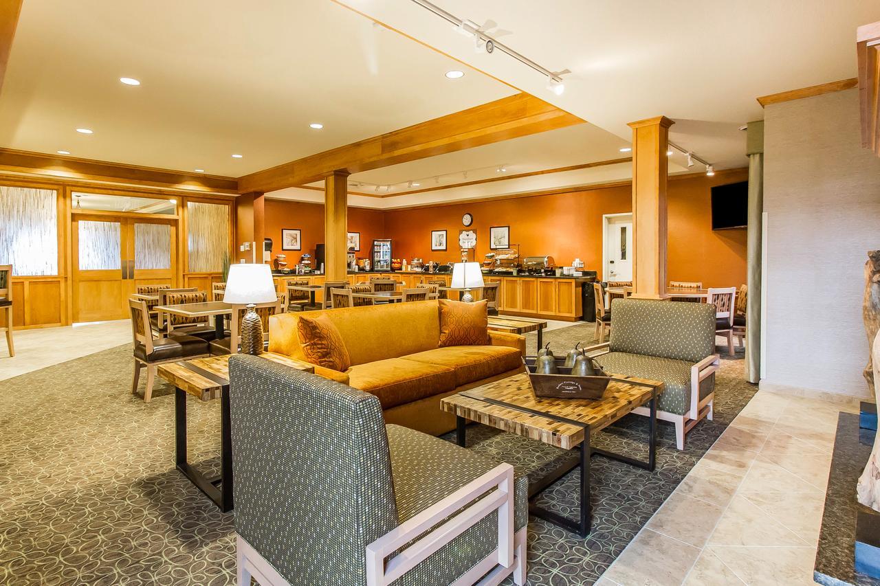 Mainstay Suites Stanley Экстерьер фото