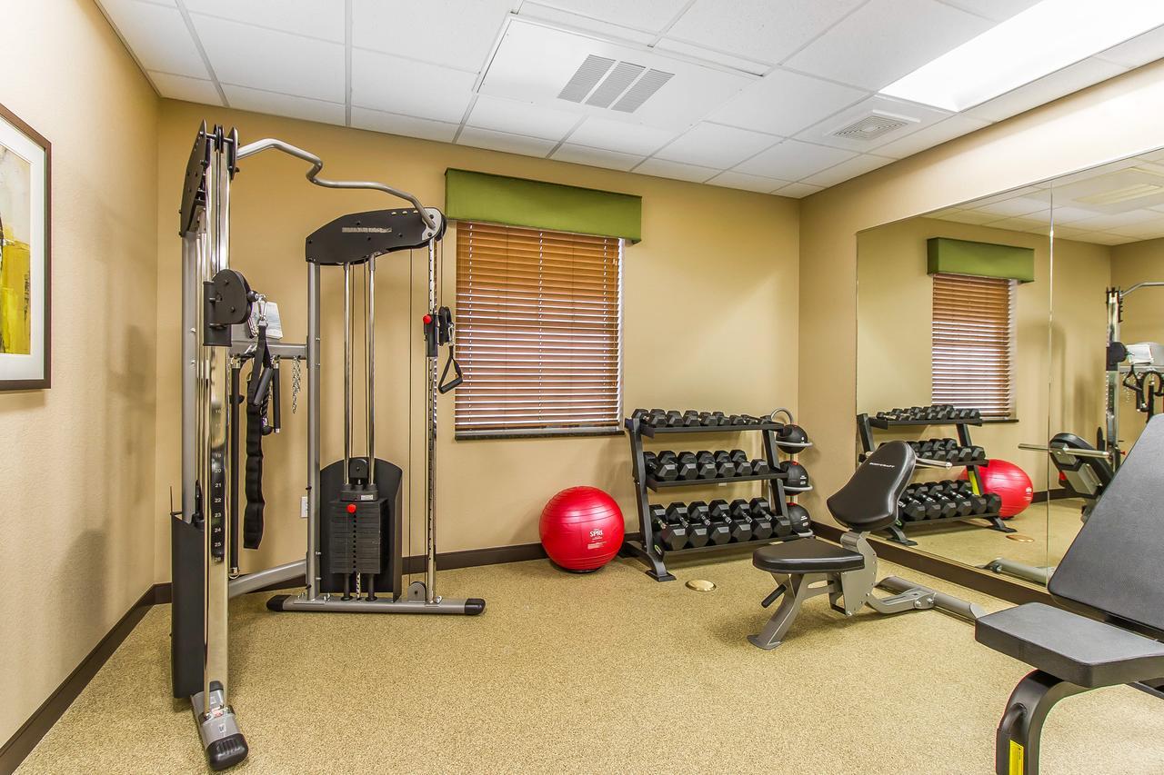 Mainstay Suites Stanley Экстерьер фото