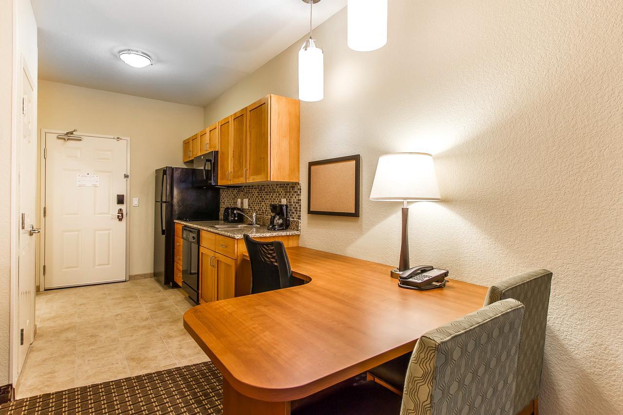 Mainstay Suites Stanley Экстерьер фото