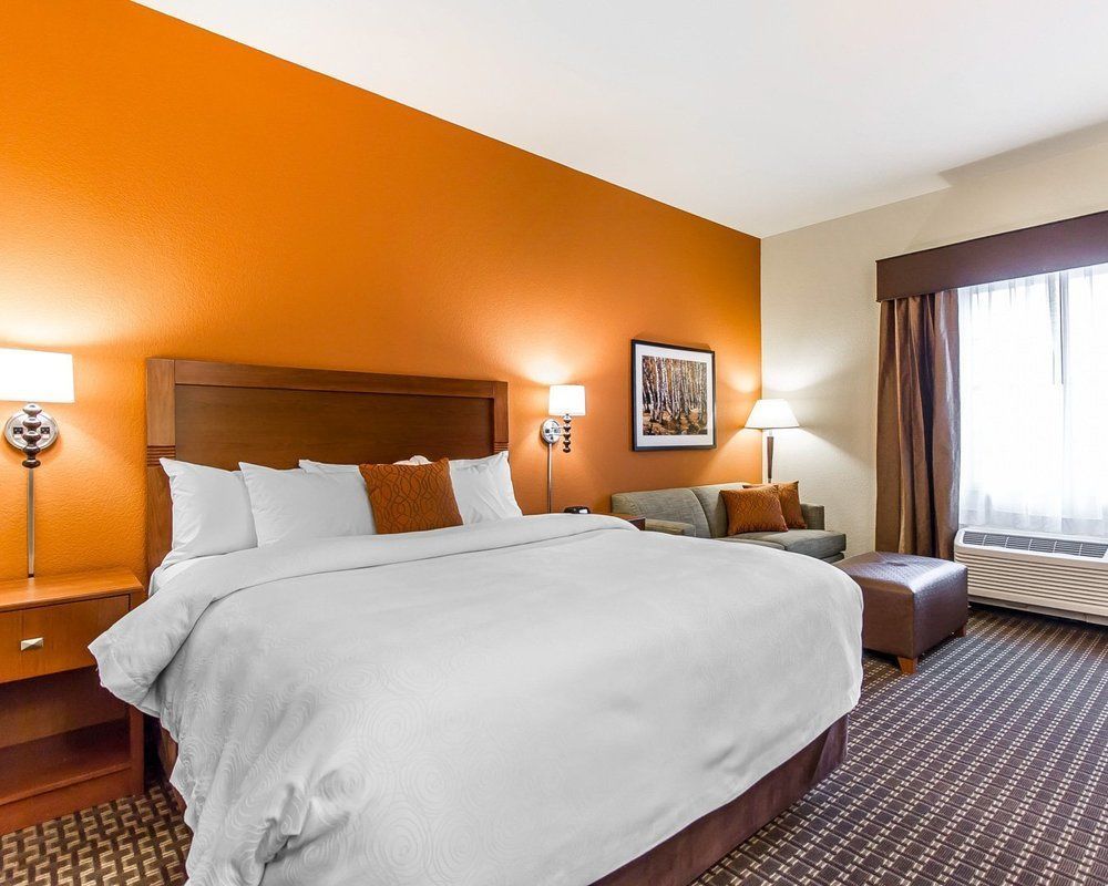 Mainstay Suites Stanley Экстерьер фото