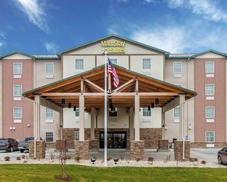 Mainstay Suites Stanley Экстерьер фото
