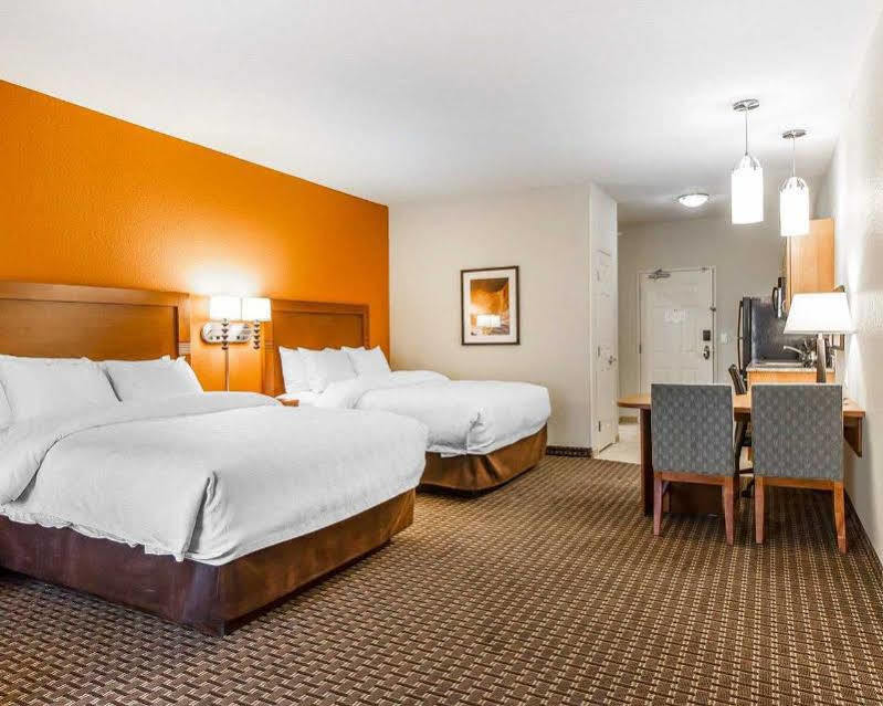 Mainstay Suites Stanley Экстерьер фото